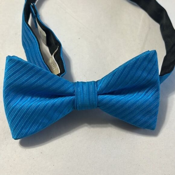 Michael Kors Adjustable Blue Satin Textured Bow Tie For Men - Picture 5 of 5